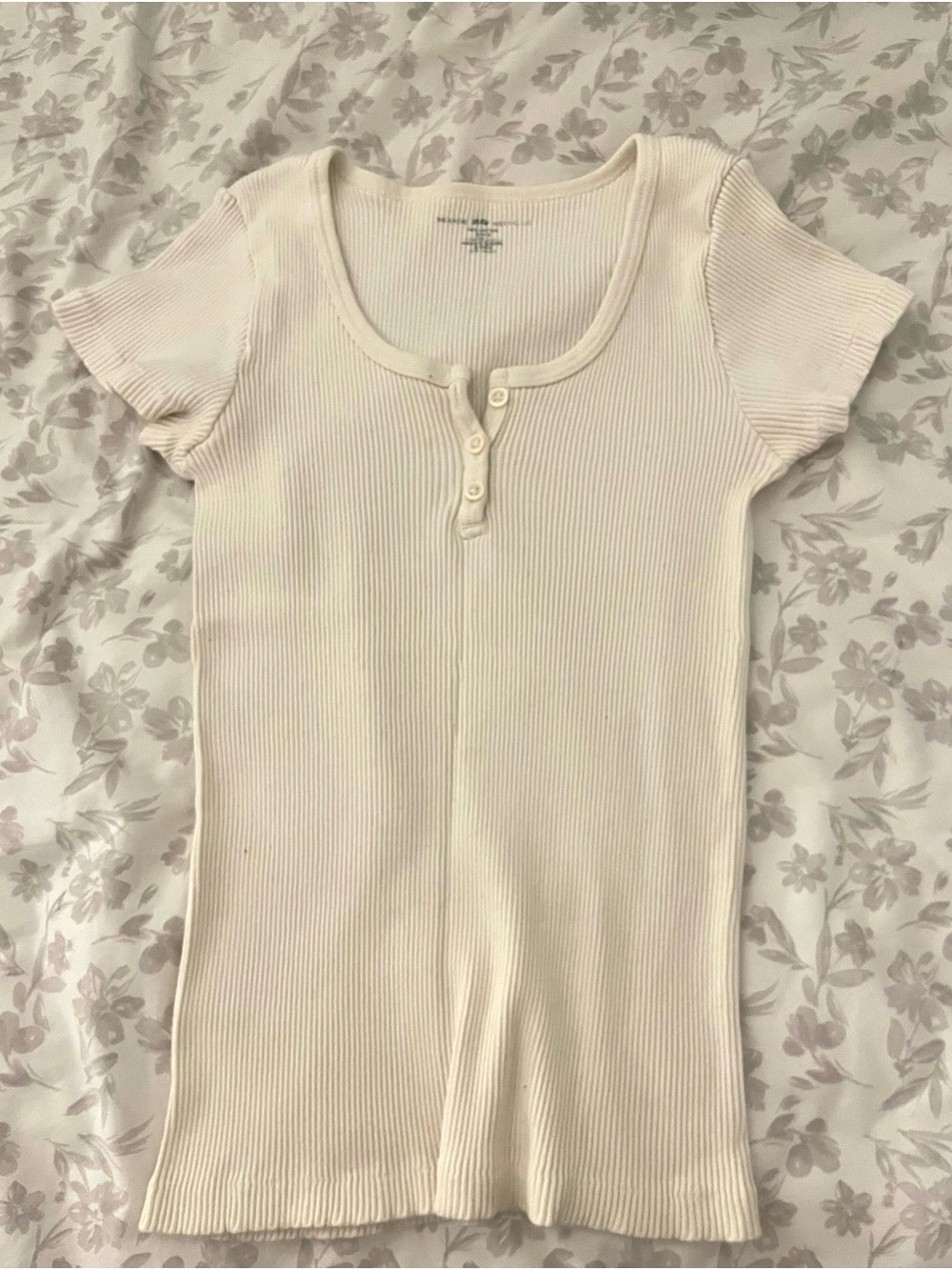Brandy Melville Cream Ribbed Scoop Henley Tee